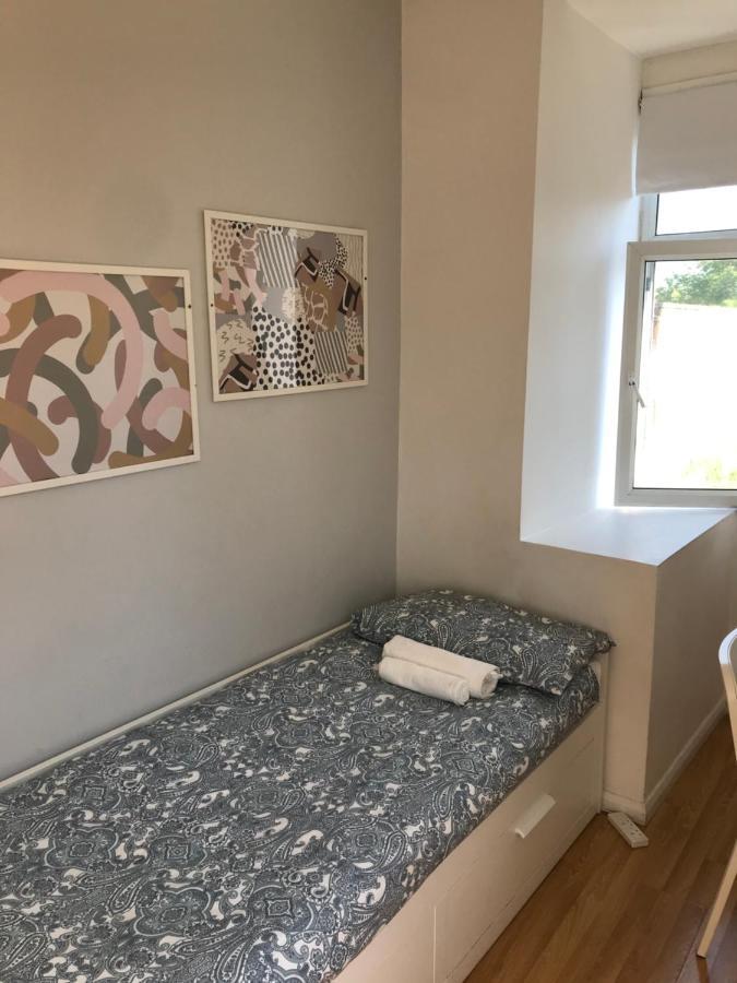 Single Bedrooms With Wifi And Underbed 10 Londres Exterior foto
