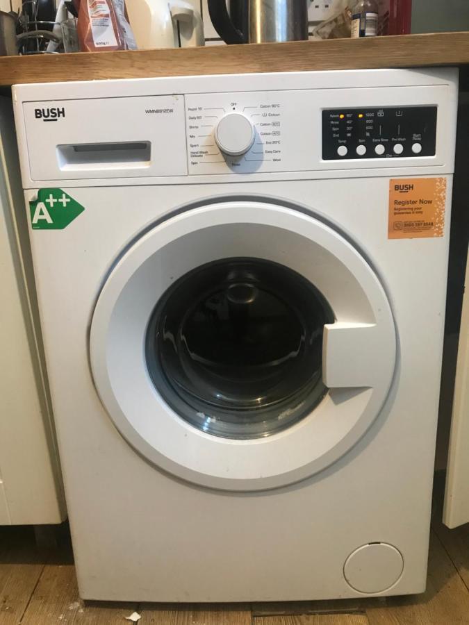 Single Bedrooms With Wifi And Underbed 10 Londres Exterior foto