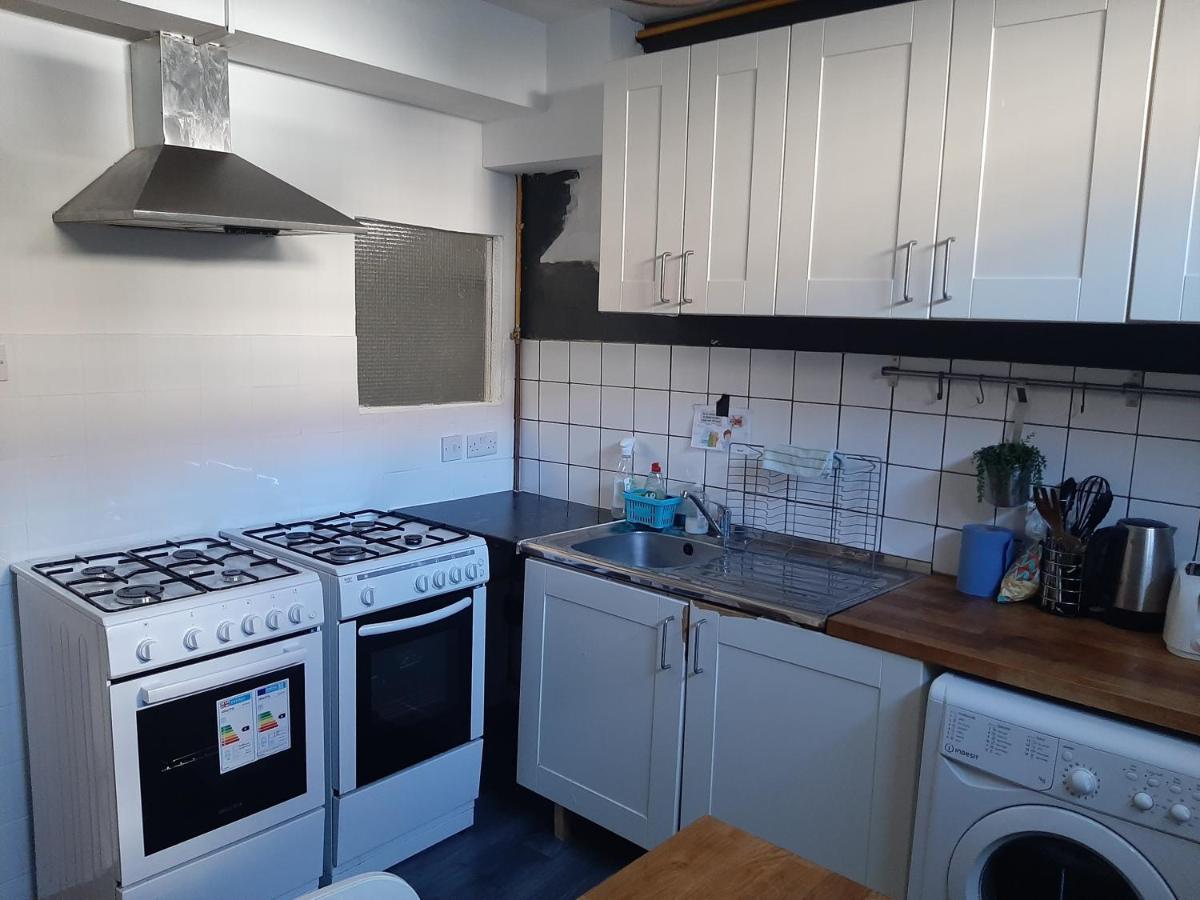 Single Bedrooms With Wifi And Underbed 10 Londres Exterior foto